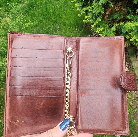 Chanel Bordeaux Caviar Leather CC Logo Long - Picture 5 of 12